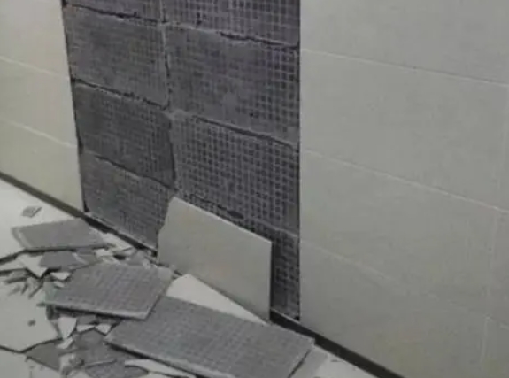 沙坪坝瓷砖空鼓维修公司分享下沙坪坝墙砖松动维修的知识